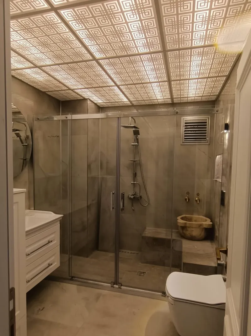 Hamam kurnalı banyo ve sürgülü duşakabin